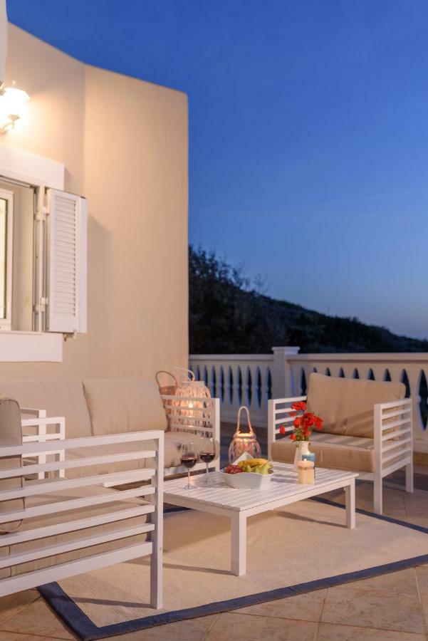 Full View In A Luxury House Kalamaki (Heraklion) Exterior photo