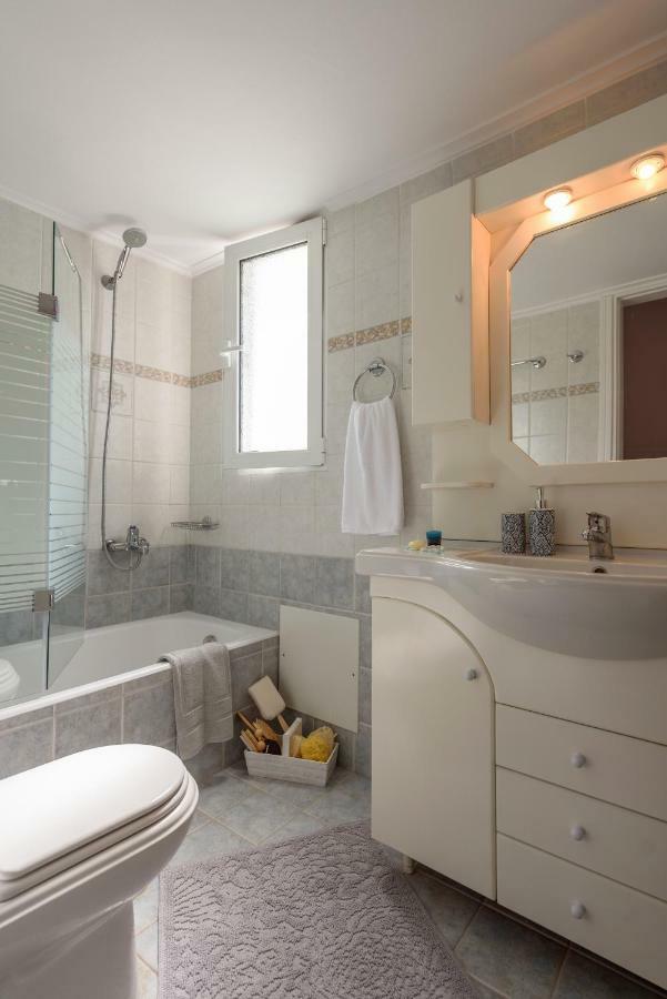 Full View In A Luxury House Kalamaki (Heraklion) Exterior photo
